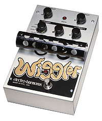 Der Tube Wiggler ist wie eine Zeitreise. Er bringt die sensationellen Modulationseffekte der 60er Jahre zurück in die heutige Sound Welt. Mit seinem Röhrenschaltkreis erzeugt er gleich verschiedene ... Electro Harmonix Tube Wiggler