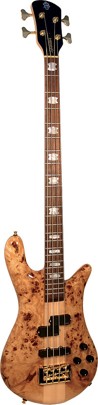 Der Euro bietet alle Features, die Spector Bässe weltweit berühmt gemacht haben. Den extrem komfortablen, komplett gewölbten Korpus aus europäischer Erle mit diversen Decken- hölzern, den 3- ... Spector Euro 4 LX Poplar Burl Gloss
