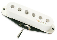 Tesla Pickup Plasma-​STS, bridge, white  