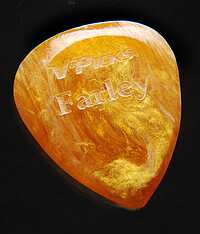 V-​Pick Farley Pick amber swirl  