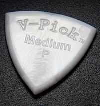 V-​Pick Medium Pointed Pick Pearly gates  